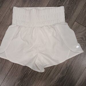 Girls Quiet Storm Shorts / Cream Color / Size Small / Summer